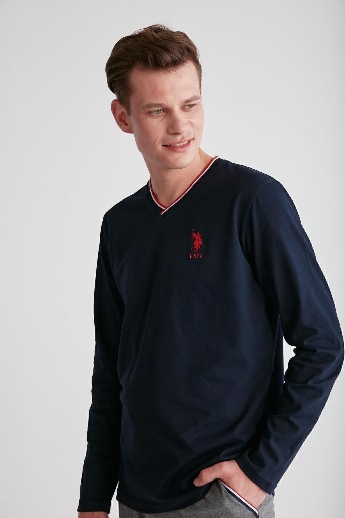 ست پیژامه آبی مردانه پایه. POLO ASSN. یقه V سرمه ای 024K.A1.S.8T7RA.5.PL.2.S U.S. Polo Assn.