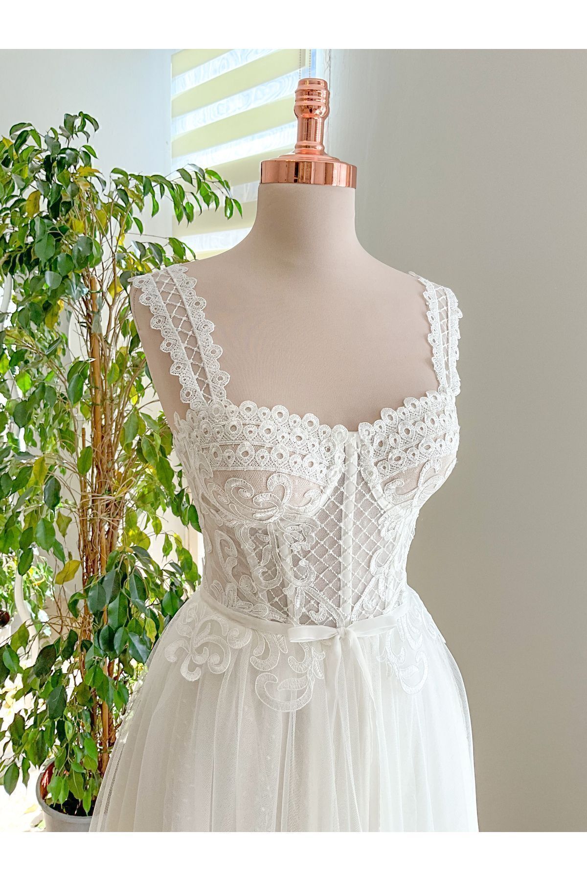 https://cdn.dsmcdn.com/ty1542/product/media/images/ty1544/prod/QC/20240914/12/2ca479b4-4fb7-31f3-a171-79b3b4018db2/1_org_zoom.jpg