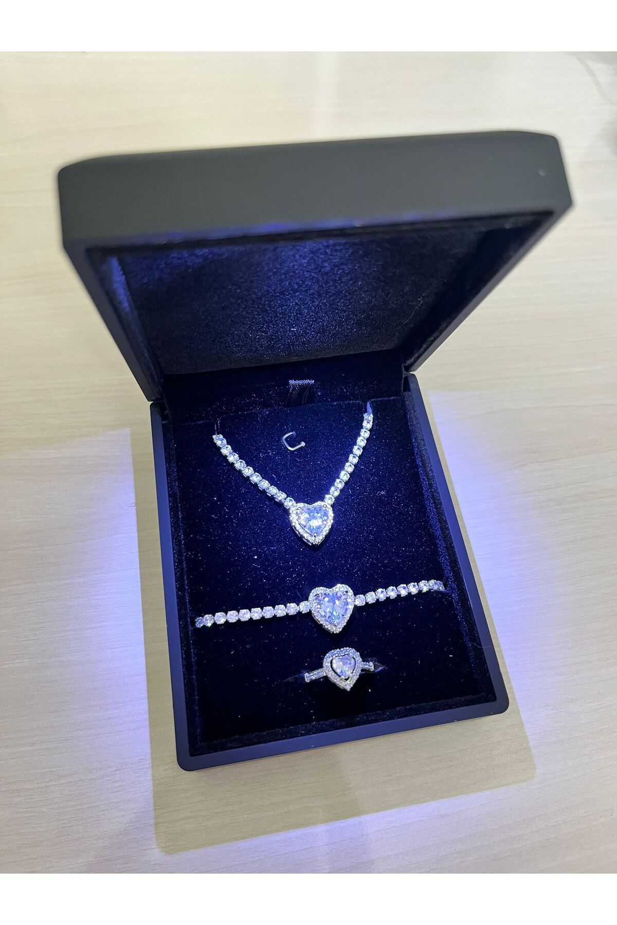 Sepetten Eve Işıklı Set Kutusunda 3 Lü Gerçek Çelik Kalpli Su Yolu Seti 14 Şubat Sevgililer Günü Hediyesi