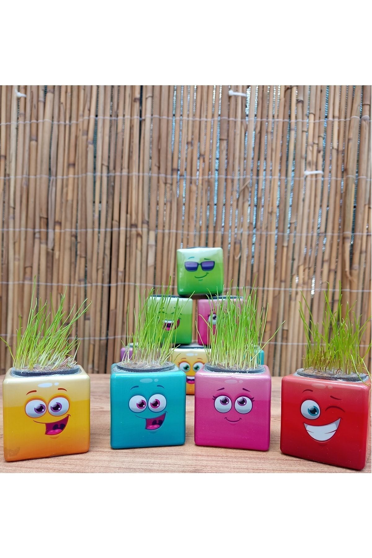 میدیکوب عروسک ایموجی وِرن شاپ مرد علفی ۳۲ تکه برای تولد و مناسبت‌های ویژه