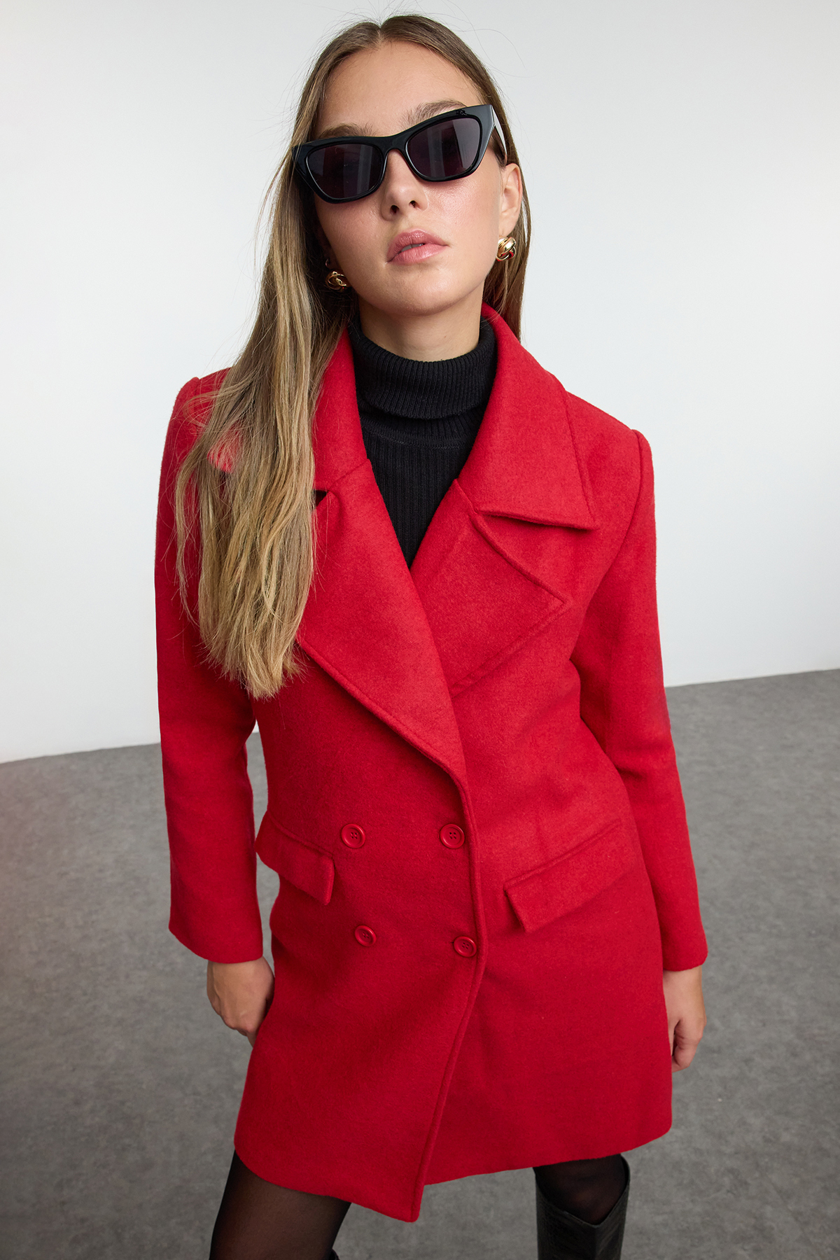 Trendyol Collection Roter Kaschmirmantel mit Knopfverschluss TWOAW23KB00029