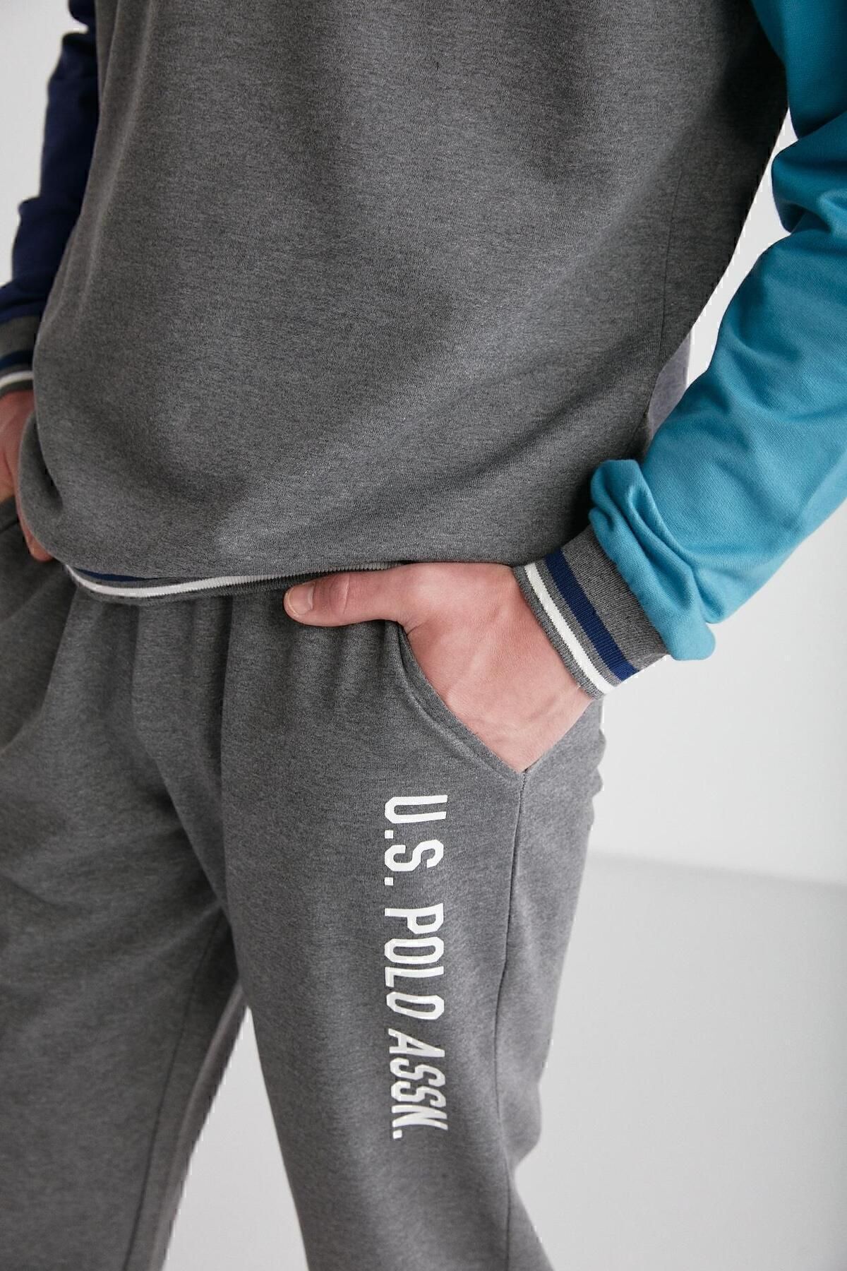 ست پیژامه خاکستری مردانه پایه. POLO ASSN. لباس خواب یقه گرد آنتراسیت ملانژ 024K.A1.S.8TR.A.7.PL1.S8 U.S. Polo Assn.