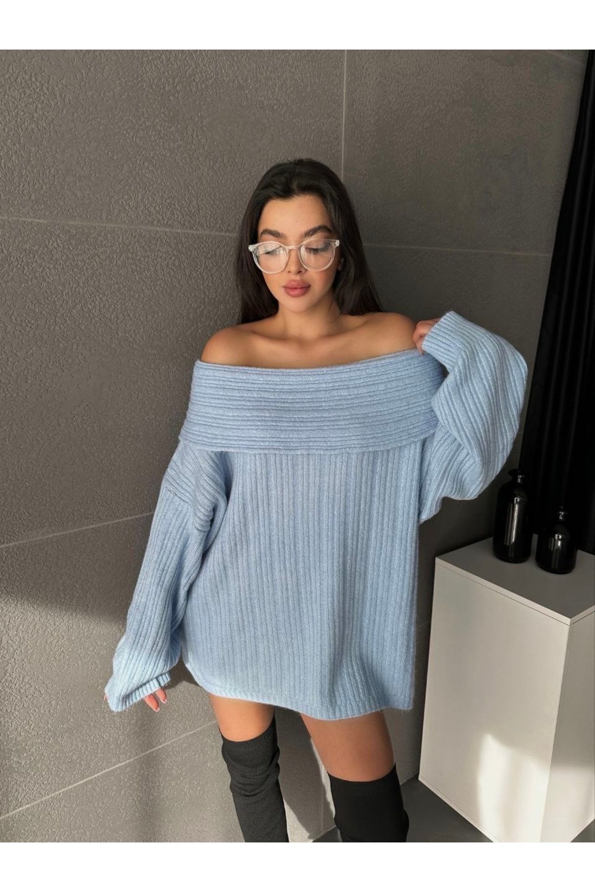 PİKAX  Mavi Kadin Omuzları Açık Oversize Triko Kazak - Görsel 2