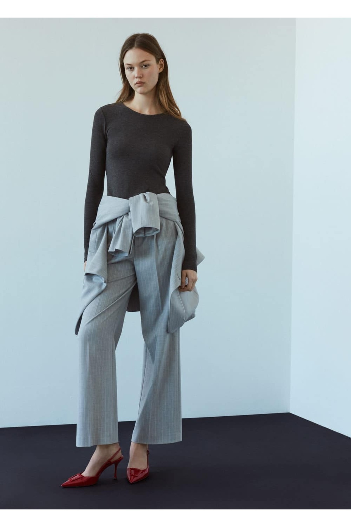 MANGO Woman-Vysoké podpatky s otevřenými zády – pohodlný a stylový design 2