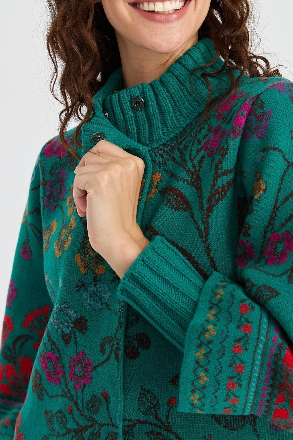 Desen Triko  Kadın Dik Yaka Sarmaşık Çiçekli Yün Ceket A.ö.başı - Görsel 4