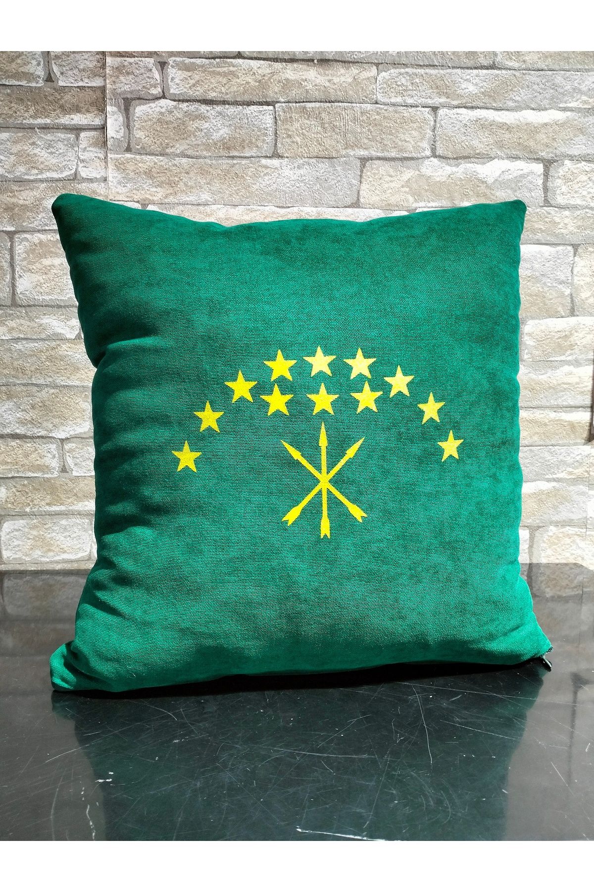 Adige Çerkez Bayraklı Yastık, Kırlent