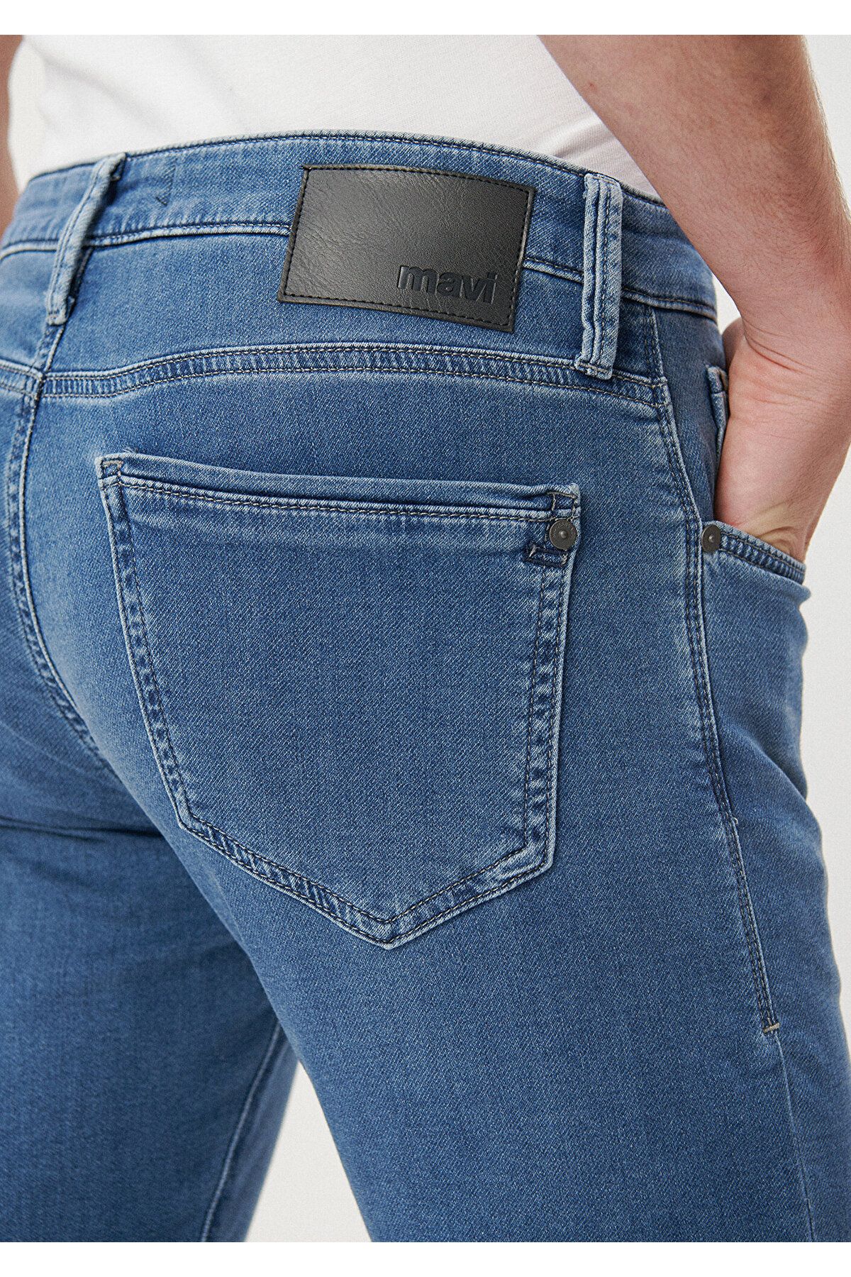 Mavi-Jake Sportliche leichte Jeanshose 0042280965 8