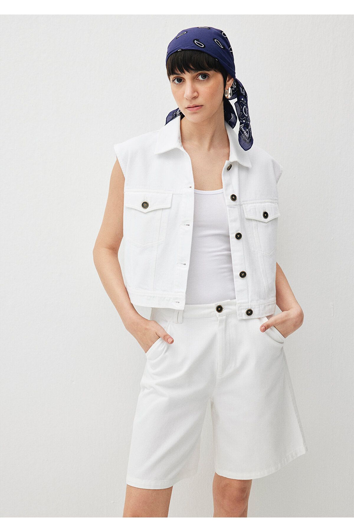 Mavi-White Crop Vest - Pocketed, Short Cut1110560-70051 1