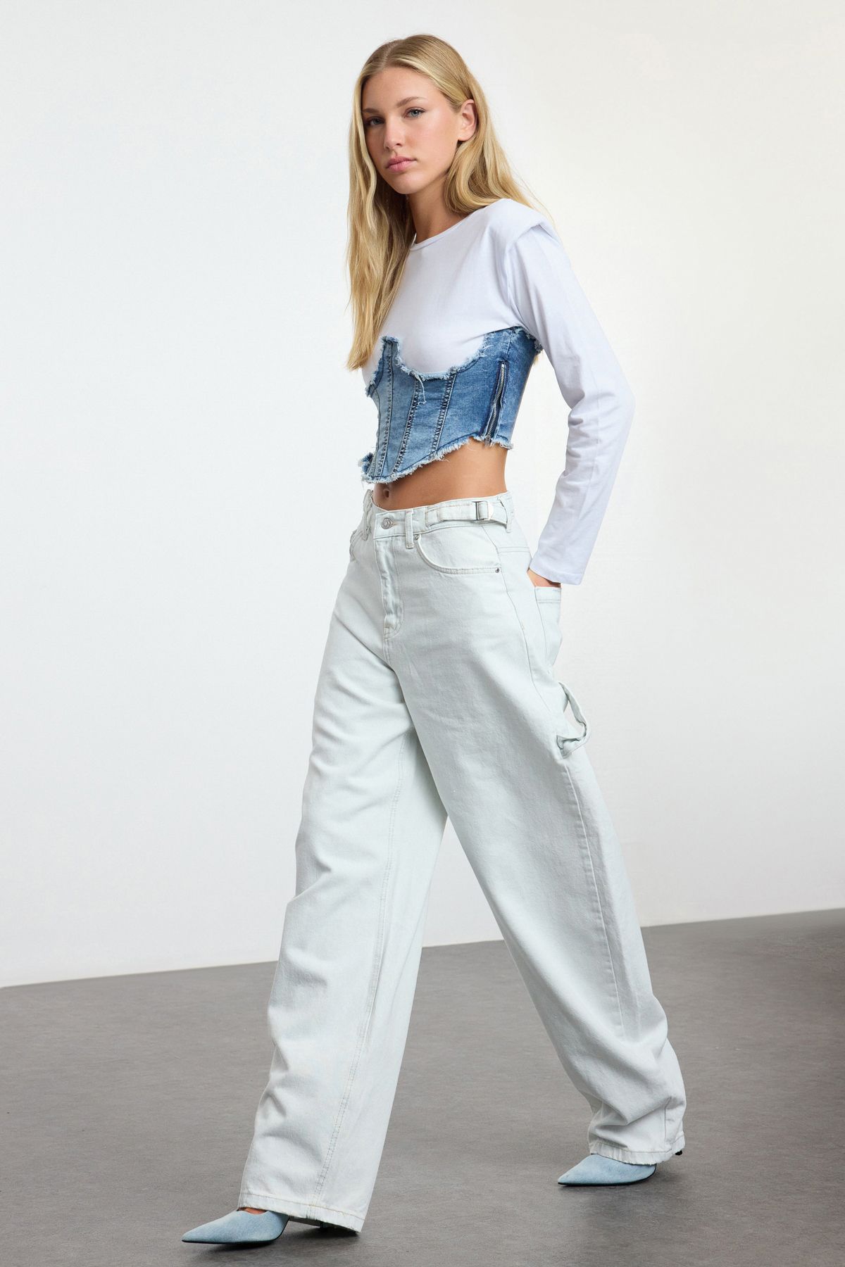 complete the look image