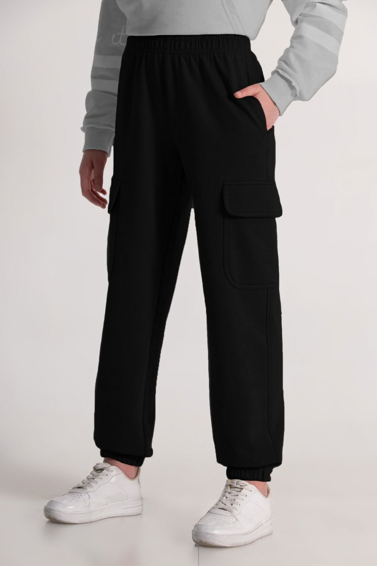 complete the look image