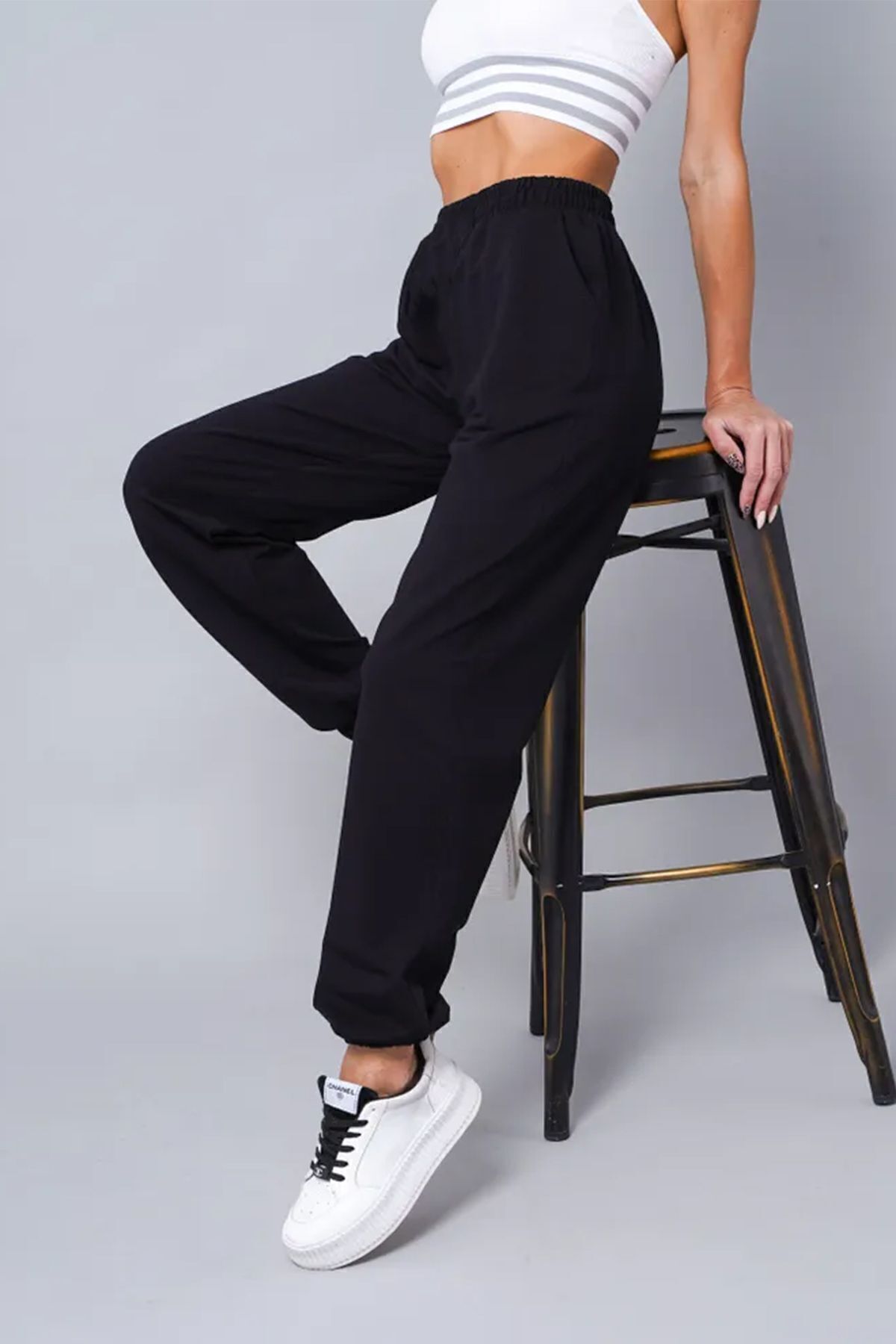 complete the look image