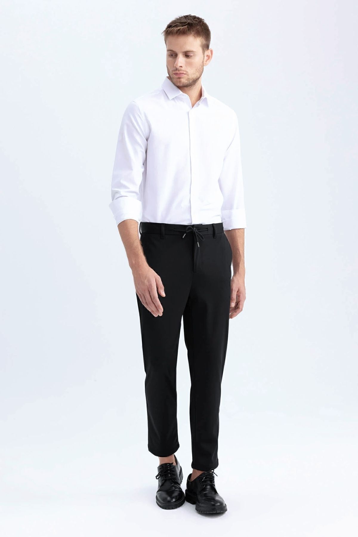 https://cdn.dsmcdn.com/ty1545/product/media/images/ty1546/prod/QC/20240915/06/af2c0bb3-fcdf-3e15-86a8-b760e60de263/1_org_zoom.jpg
