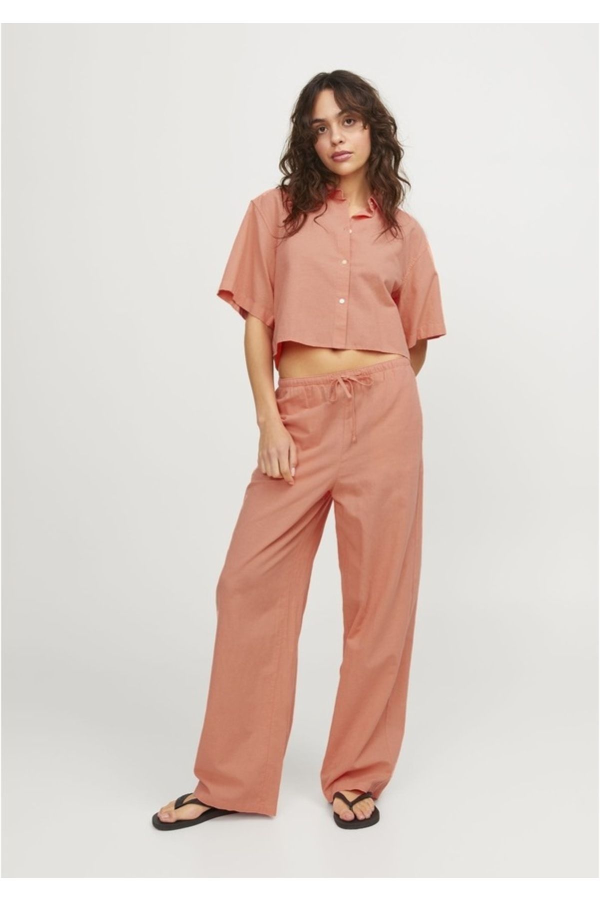 complete the look image
