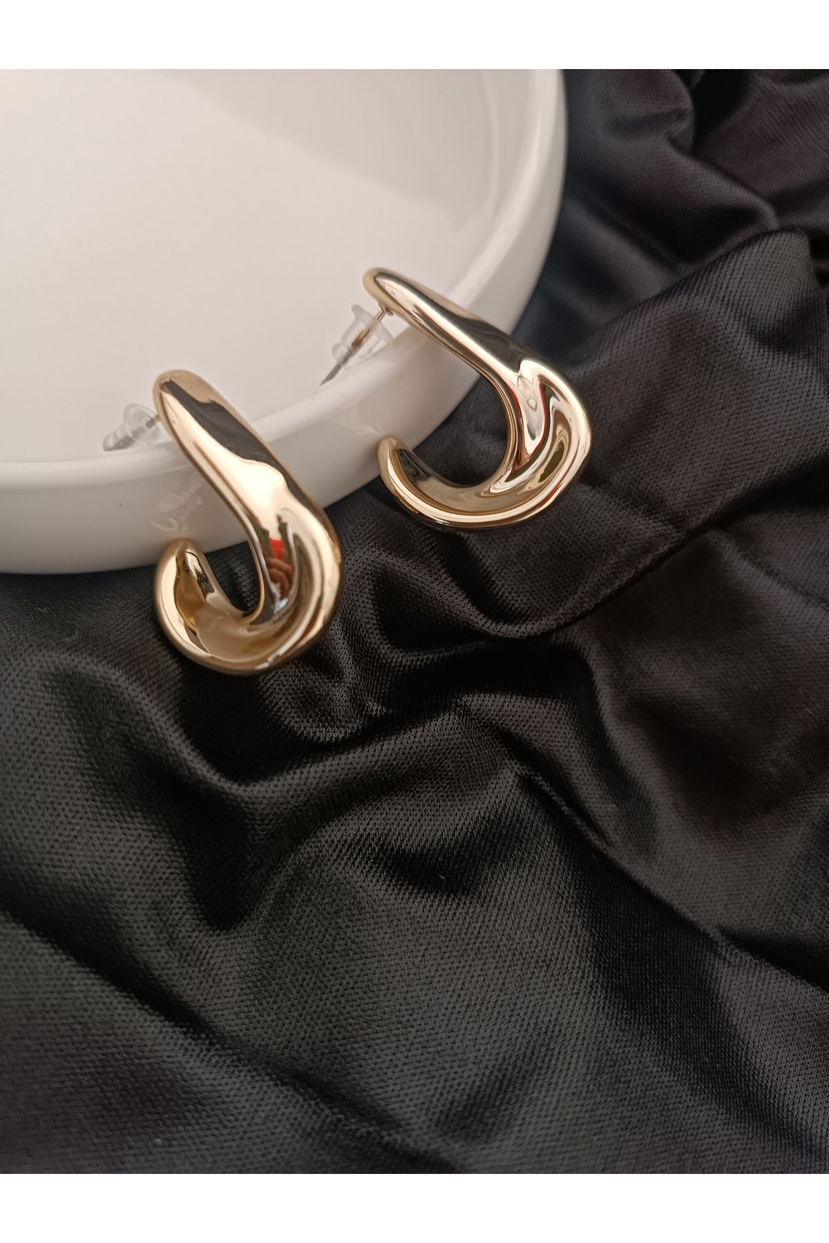 GÜRLER-Special Design Light Gold Earrings 3