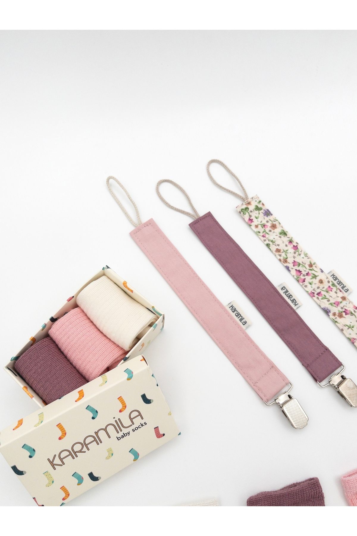 KARAMİLA YENİDOĞAN Kız Bebek Hediye Seti  3 Çift Bamboo Çorap , 3 Adet Emzik Askısı fotoğrafı 3 (önizleme)