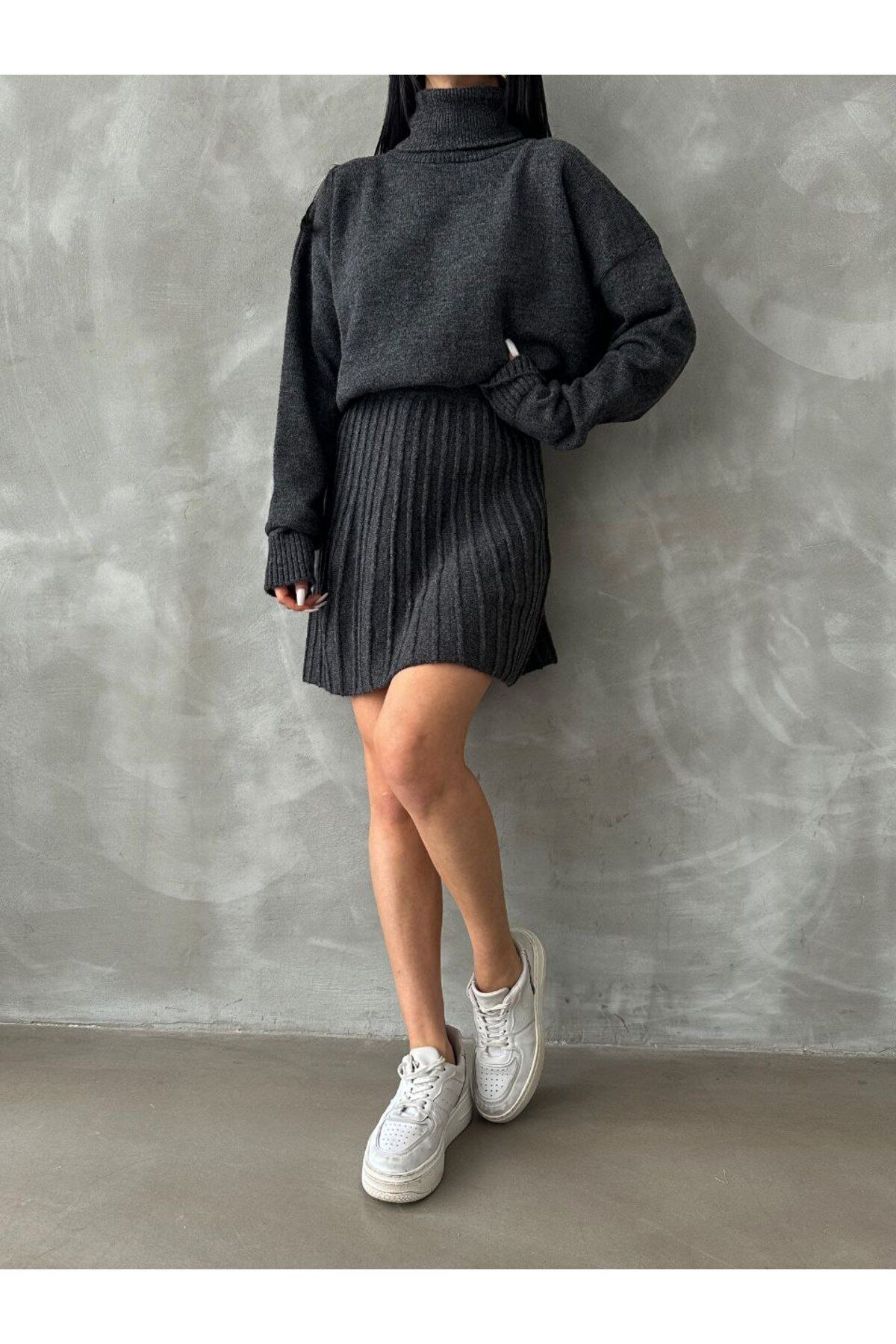 Ensemble tricot avec jupe plissée pour femme anthracite - Görsel 2