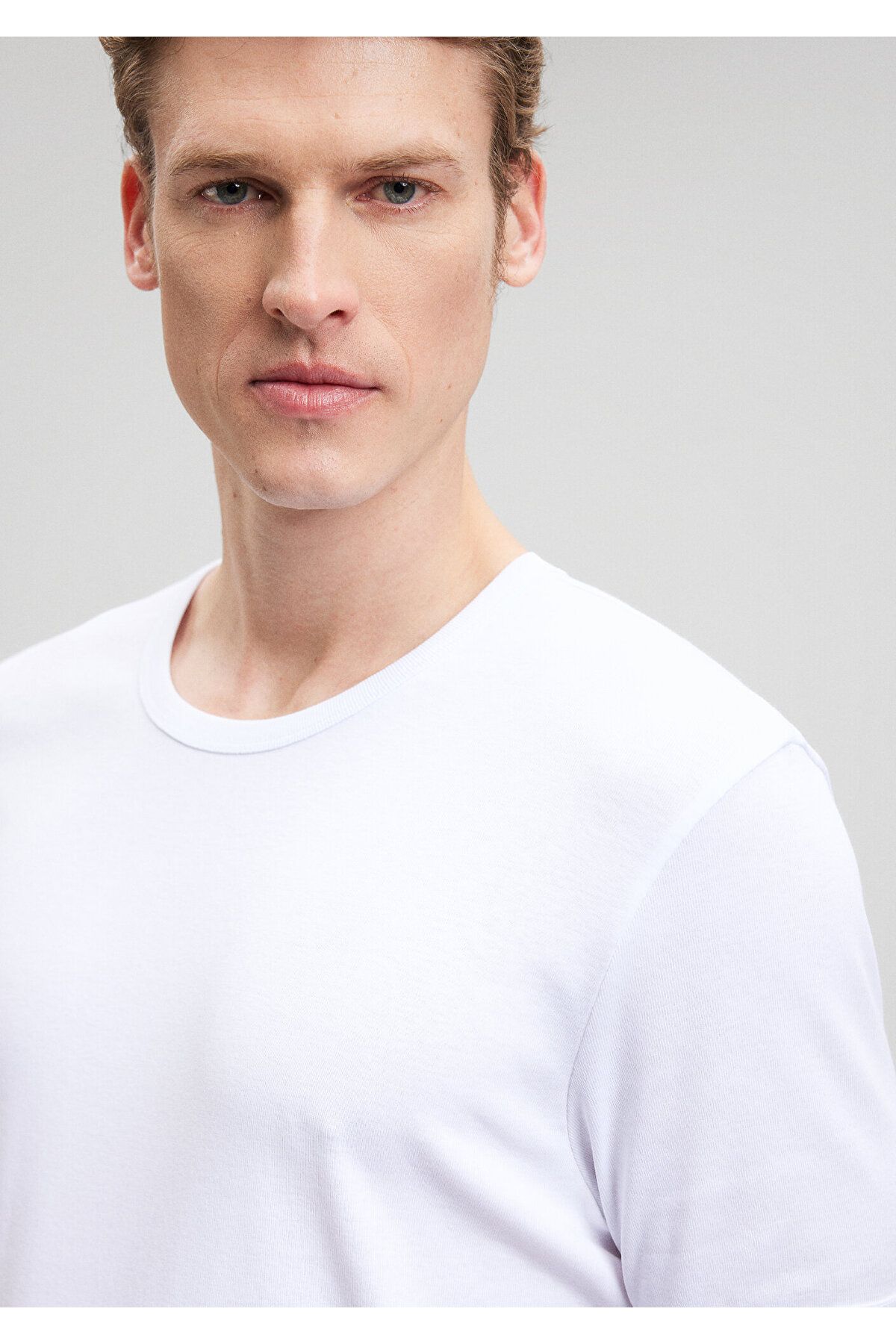 Mavi-Weißes, figurbetontes T-Shirt mit Rippenmuster - 063747 -620 6