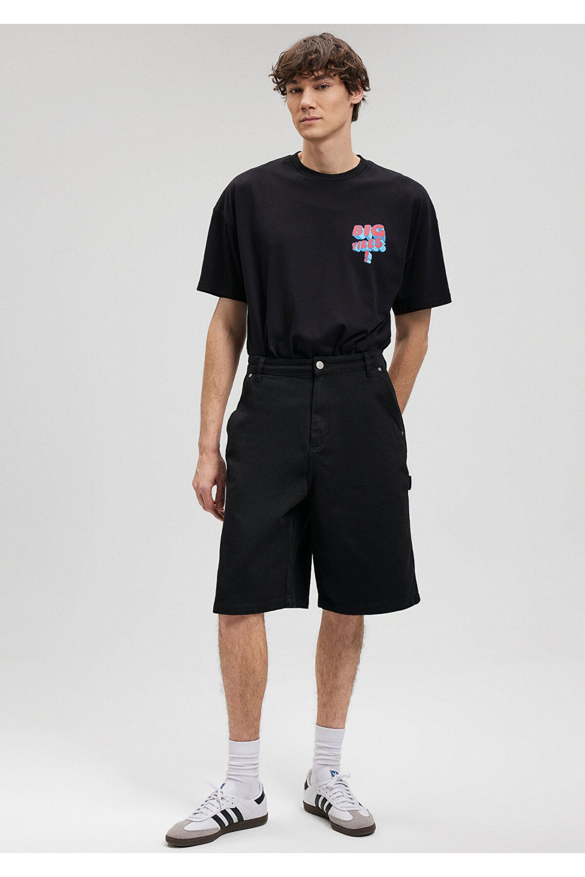 Mavi-Black Shorts -0410194-900 Model 2