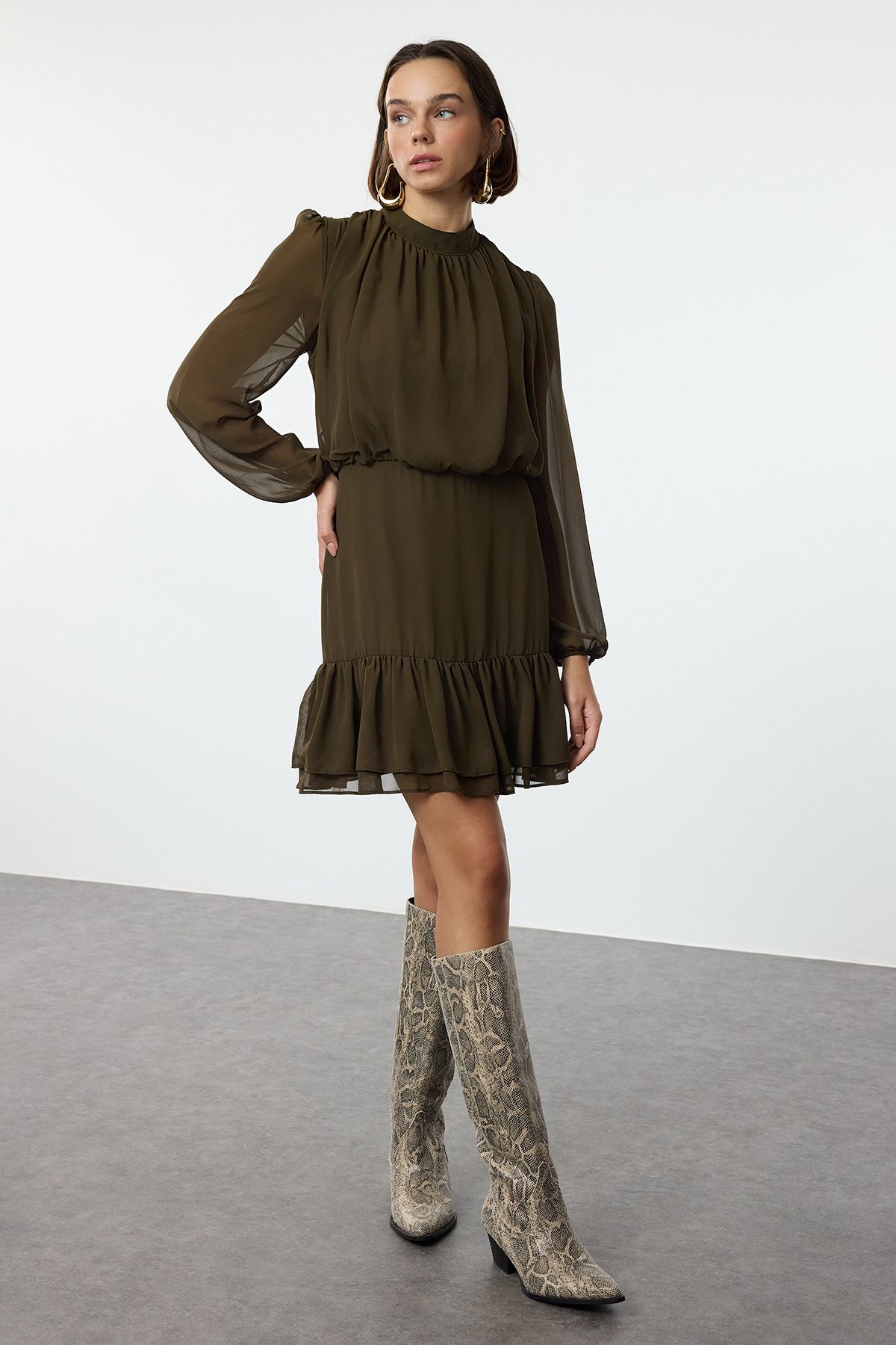 Trendyol Collection Zimowa Mini Sukienka Szyfonowa - Khaki, Spódnica Falbaniasta, Twoaw24el00592 Kobieta - 34