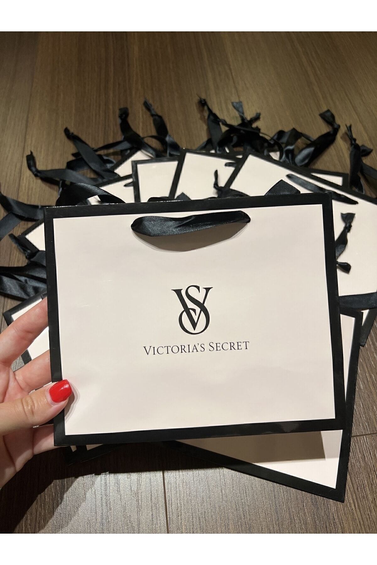 Victoria s Secret Shopping Bag Medium