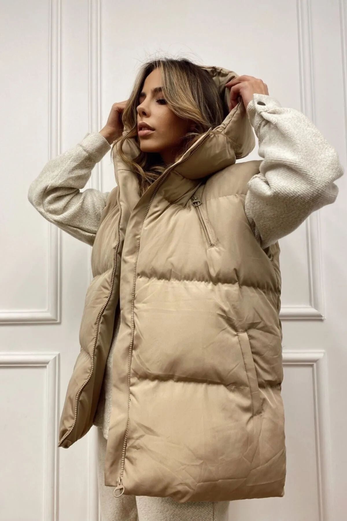 MODA TAY Vestă Pufă Elegantă Cu Glugă Femeie - S
