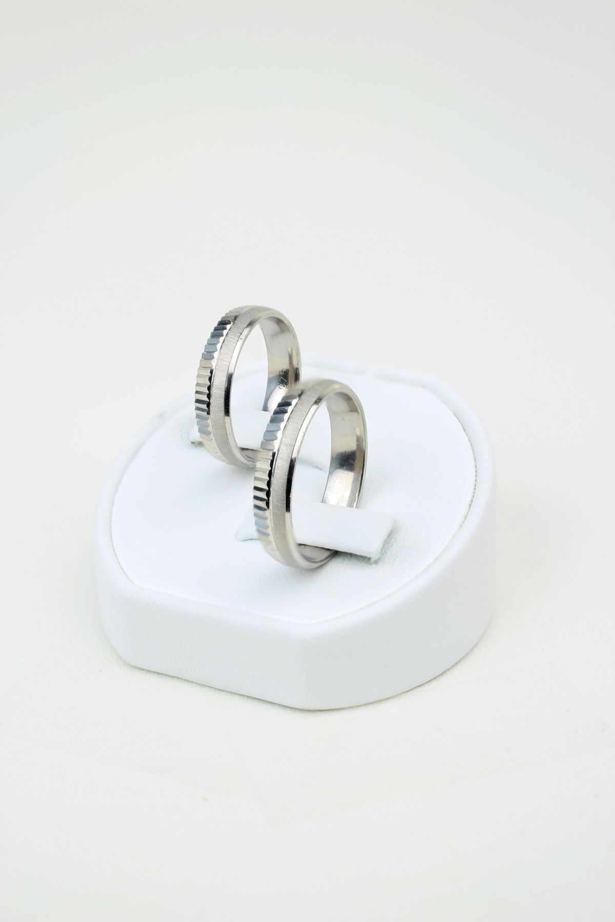 Gri Gümüş Romantik Bağlantı Birleşimi 925 Ayar Gümüş Alyans, Nişan ve Söz Yüzüğü