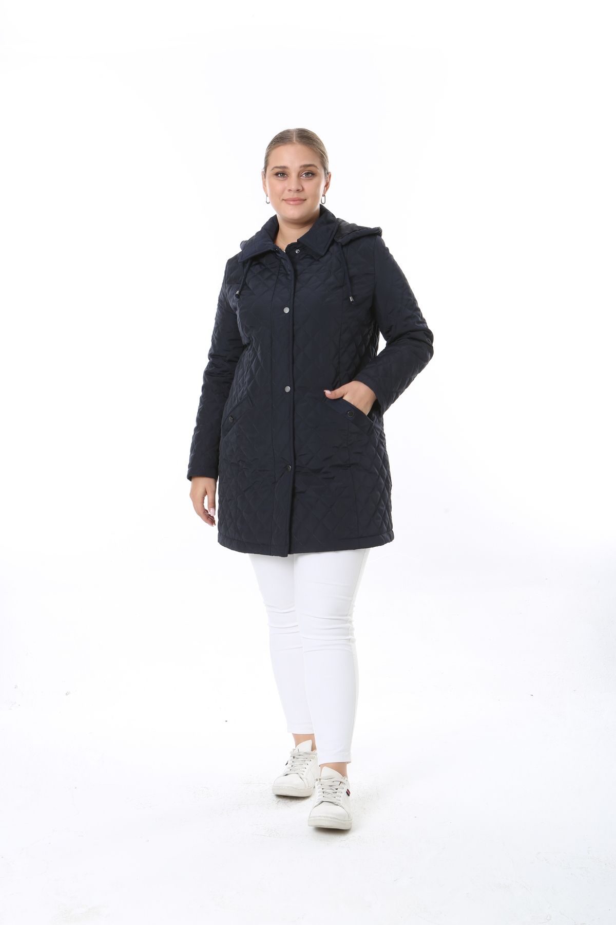 TUTveAL Collection Kadın Uzun Suya Dayanıklı Memory Kumaş Kapüşonlu Mont Büyük Beden Mont