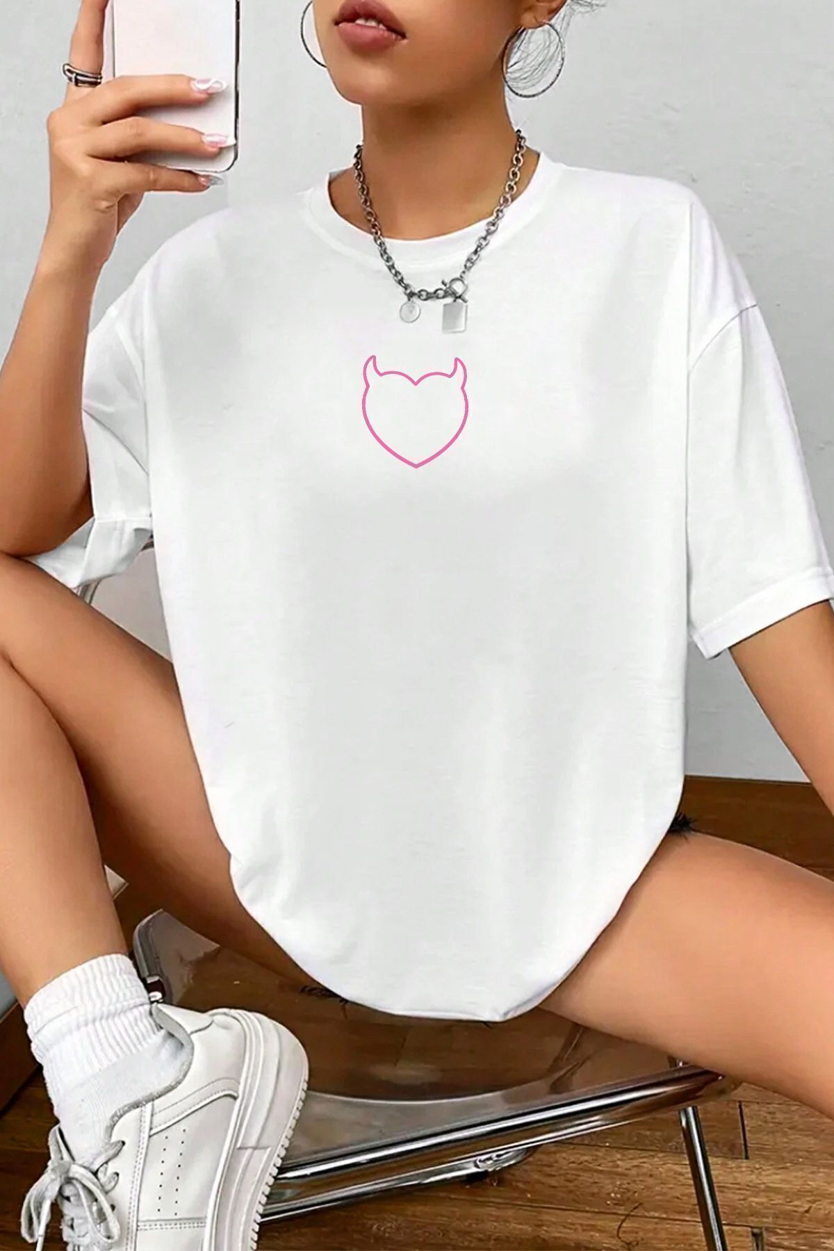 uyguntarz T-shirt Oversize Unisex Z Nadrukiem W Kształcie Diabelskiego Serca Unisex - XL