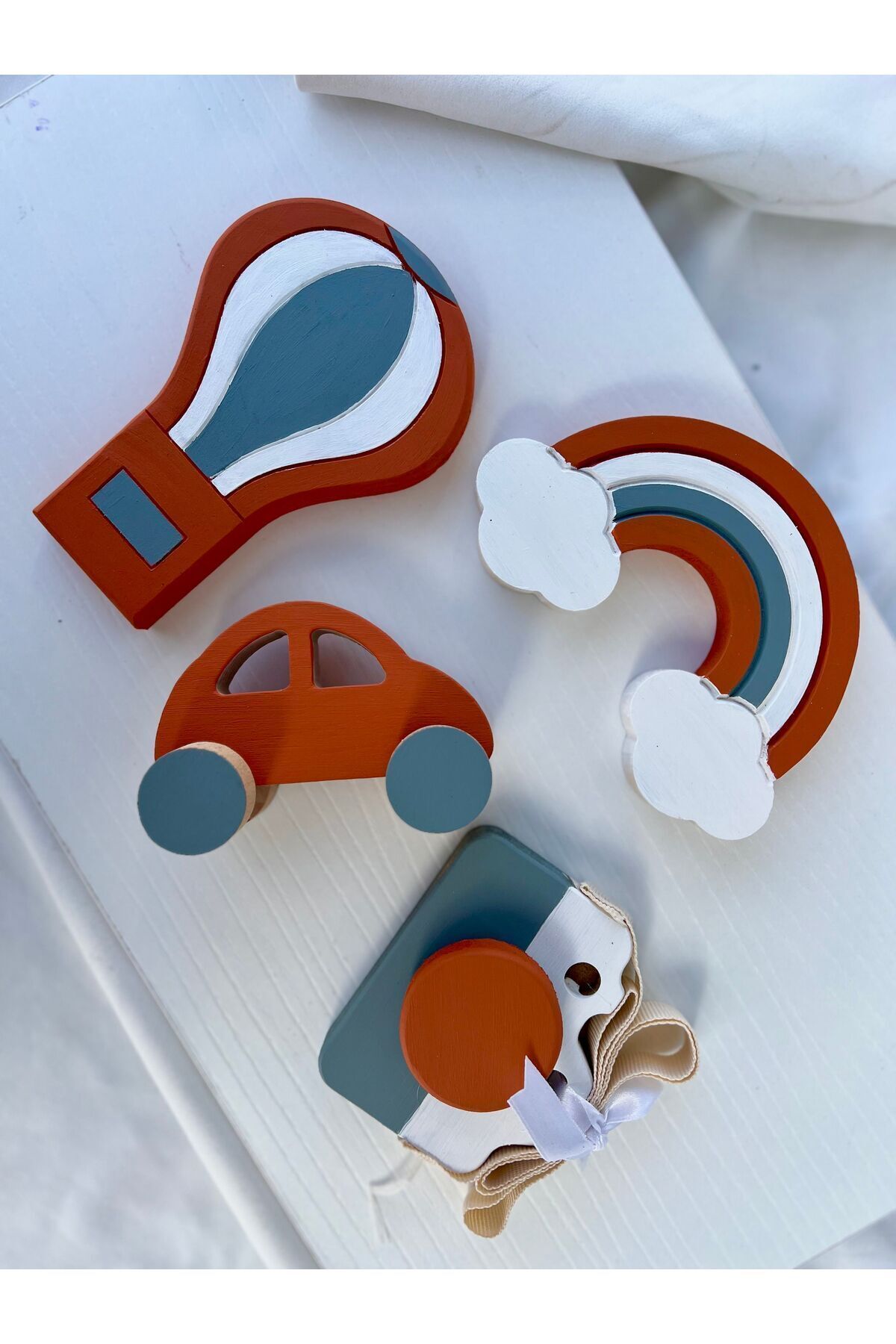 Turuncu gri objeli set