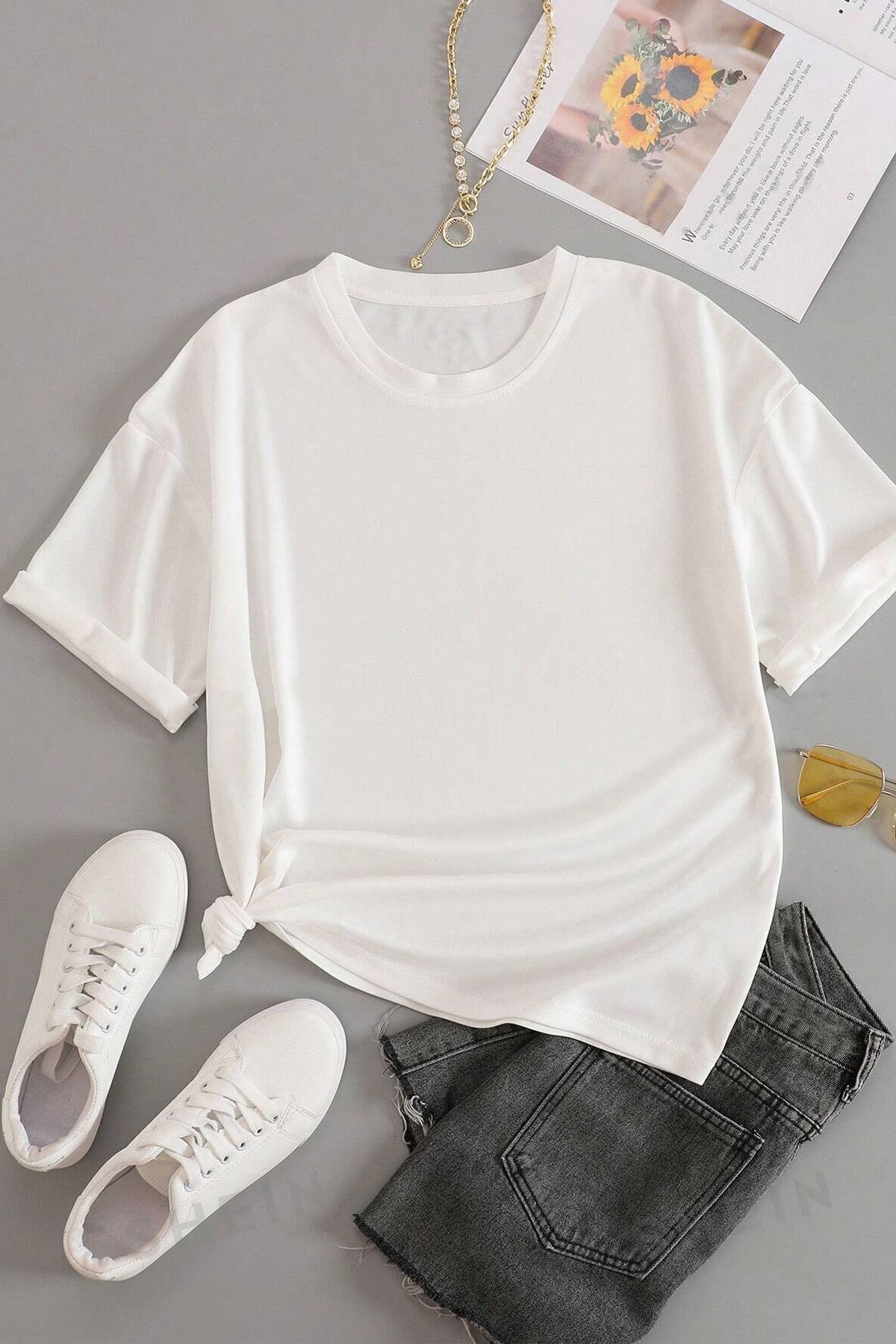 complete the look image