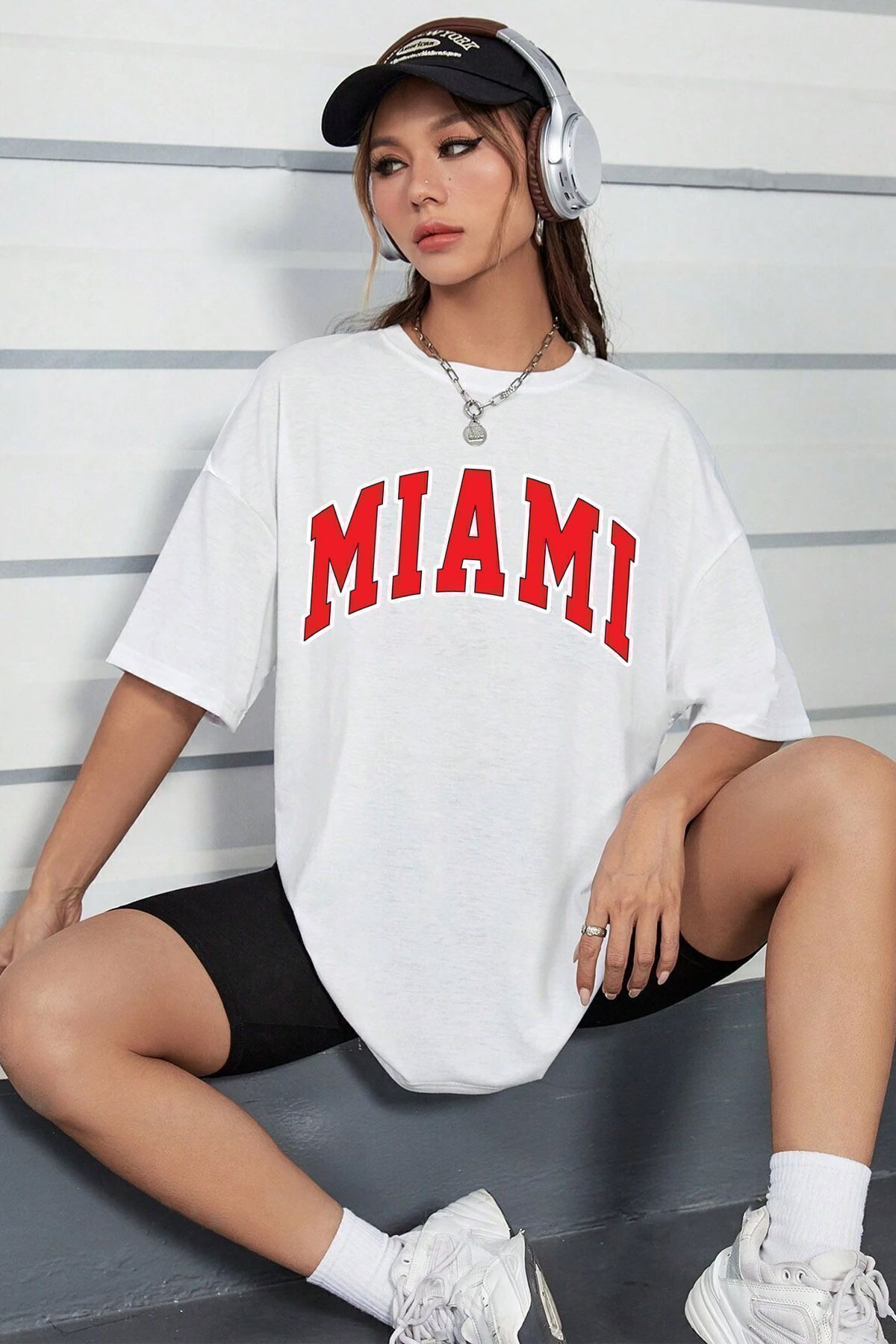 uyguntarz T-shirt Unisex Z Nadrukiem Miami Unisex - S/M