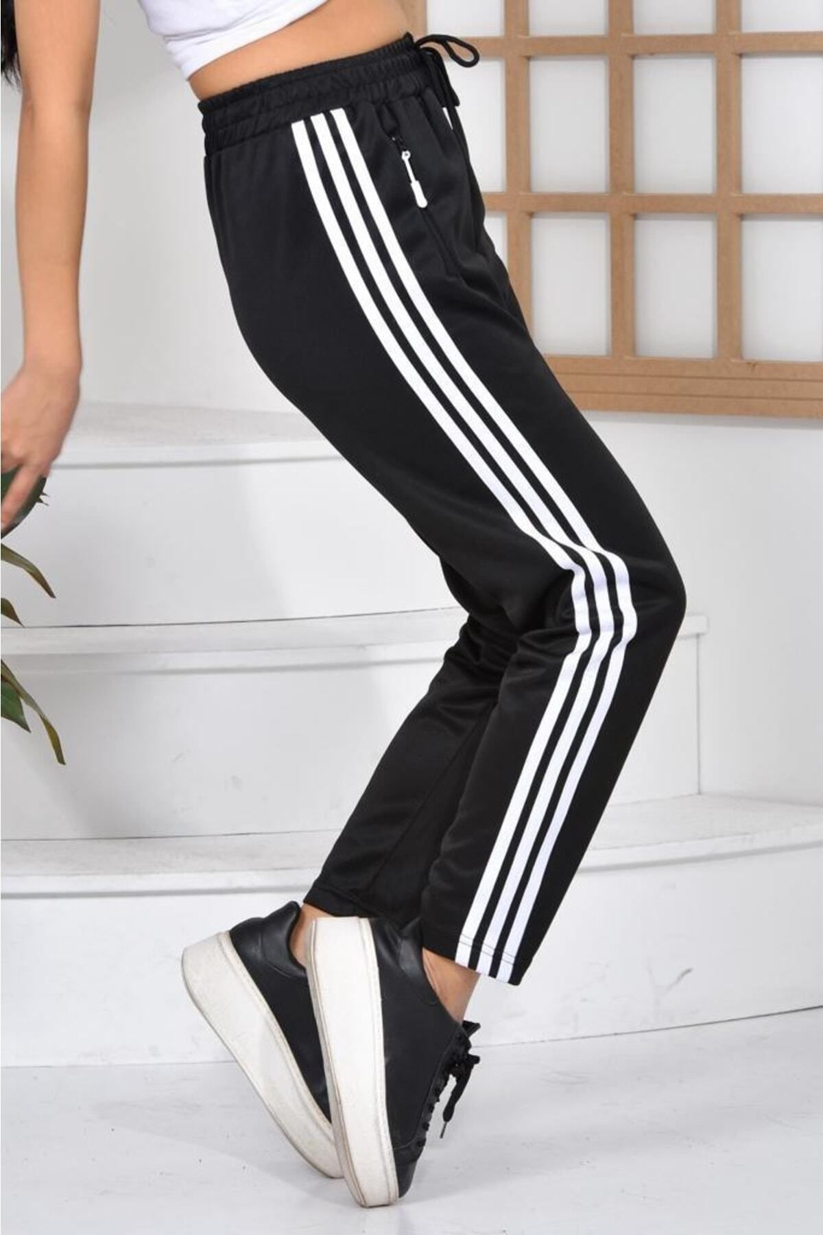 https://cdn.dsmcdn.com/ty1546/product/media/images/ty1549/prod/QC/20240916/11/6fb7bd0f-91c2-35ec-b7d2-e19bb9bd0ad6/1_org_zoom.jpg