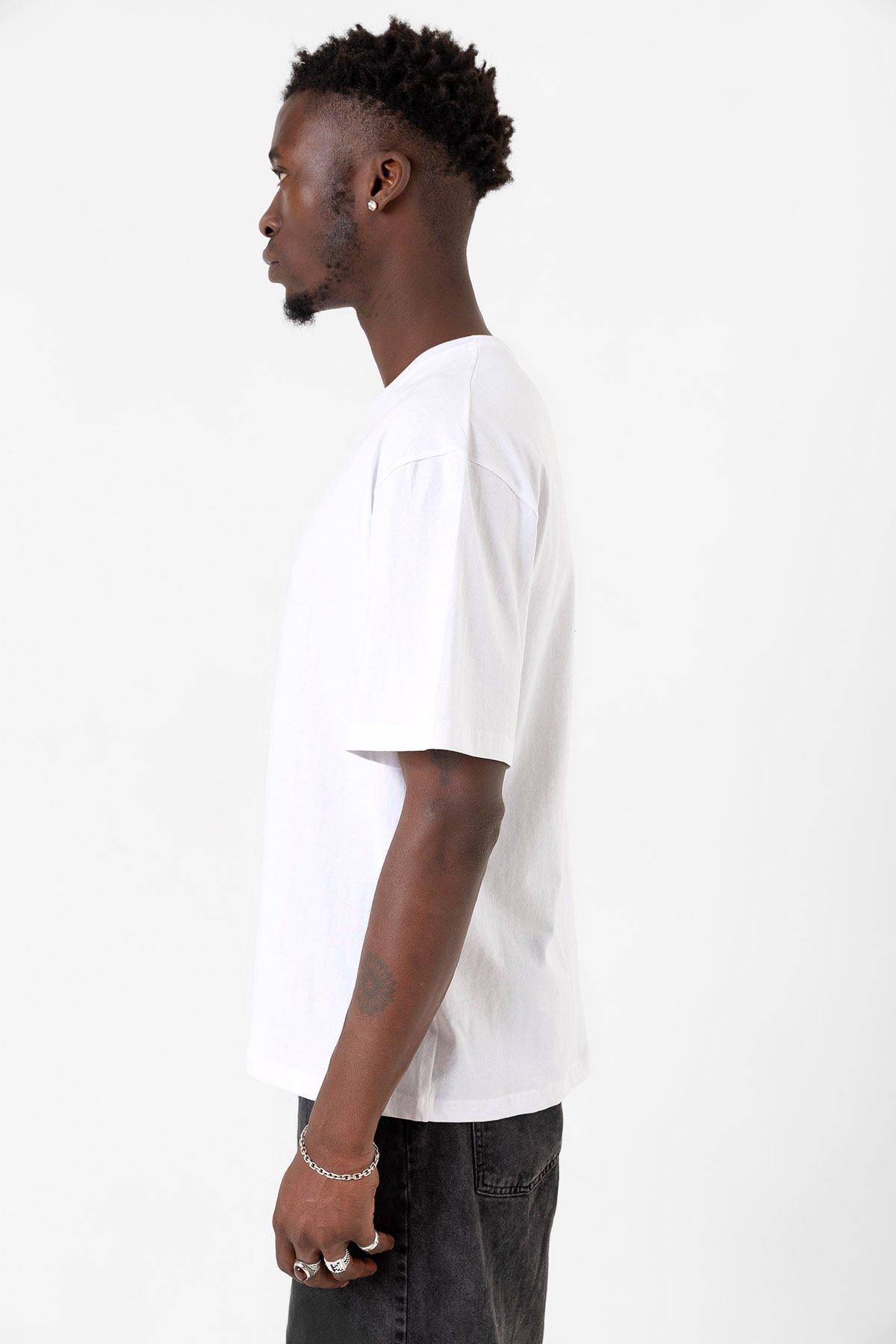 Tshirthane-Bridgerton Pall Mall Logo White Men's Oversize T-shirt 5