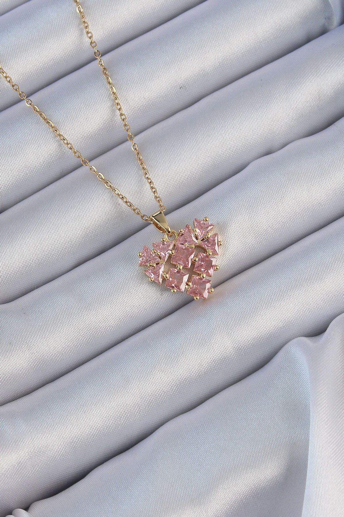 KfksStore 316L Çelik Zincir Altın Renk Pembe Parçalı Zirkon Taşlı Kalp Kolye