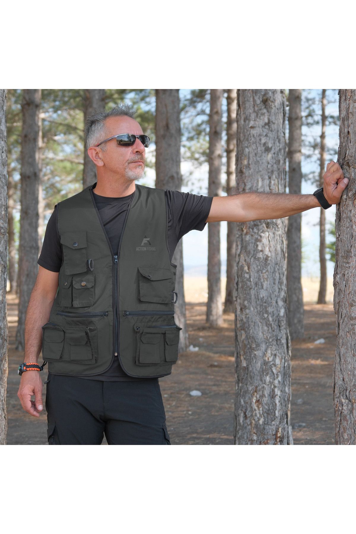 SAVEX-Khaki Tactical Hunter Vest - Multi Pocket Action 1