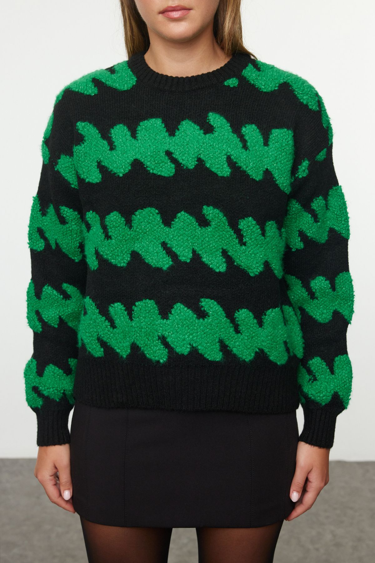 Trendyol Collection-Pulover din tricot moale, negru, bloc de culoare - TWOAW25KZ00217 3