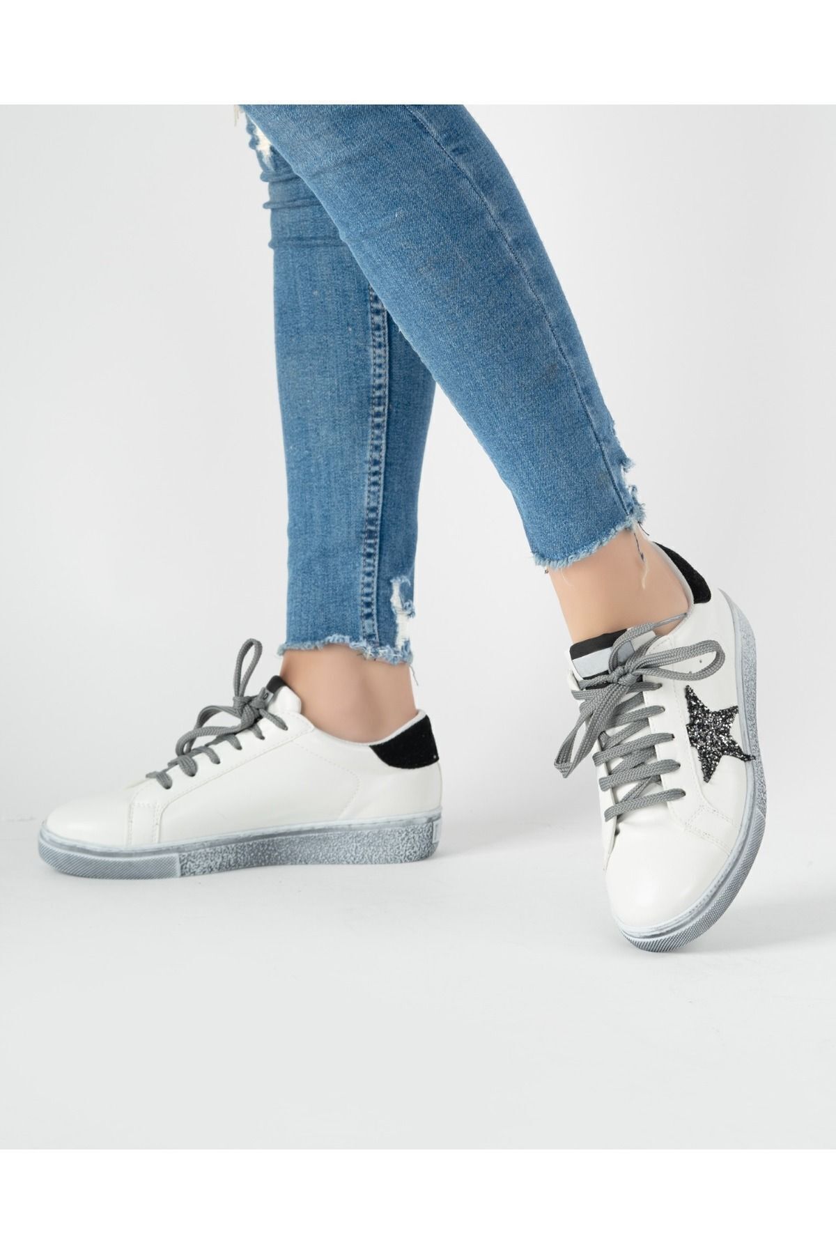 waisi shoes-أحذية ستار وايت جليتر، أحذية رياضية بيضاء مطرزة للنساء، أحذية ستار سوداء لامعة 1