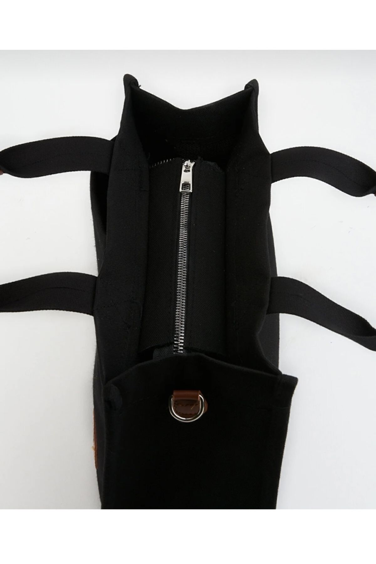 https://cdn.dsmcdn.com/ty1547/product/media/images/ty1545/prod/QC/20240915/21/b88368de-f848-33d9-b97f-b216d405a5b5/1_org_zoom.jpg