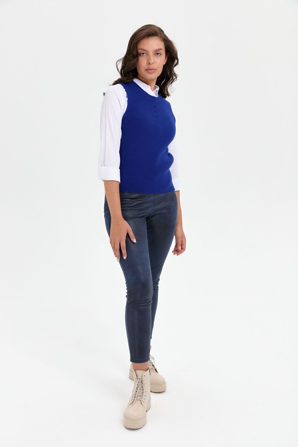 complete the look image