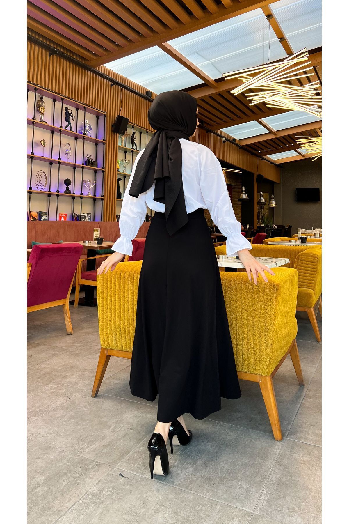 https://cdn.dsmcdn.com/ty1547/product/media/images/ty1546/prod/QC/20240915/18/ebe58a70-6ca7-3d0b-a468-8d7addbcdea1/1_org_zoom.jpg