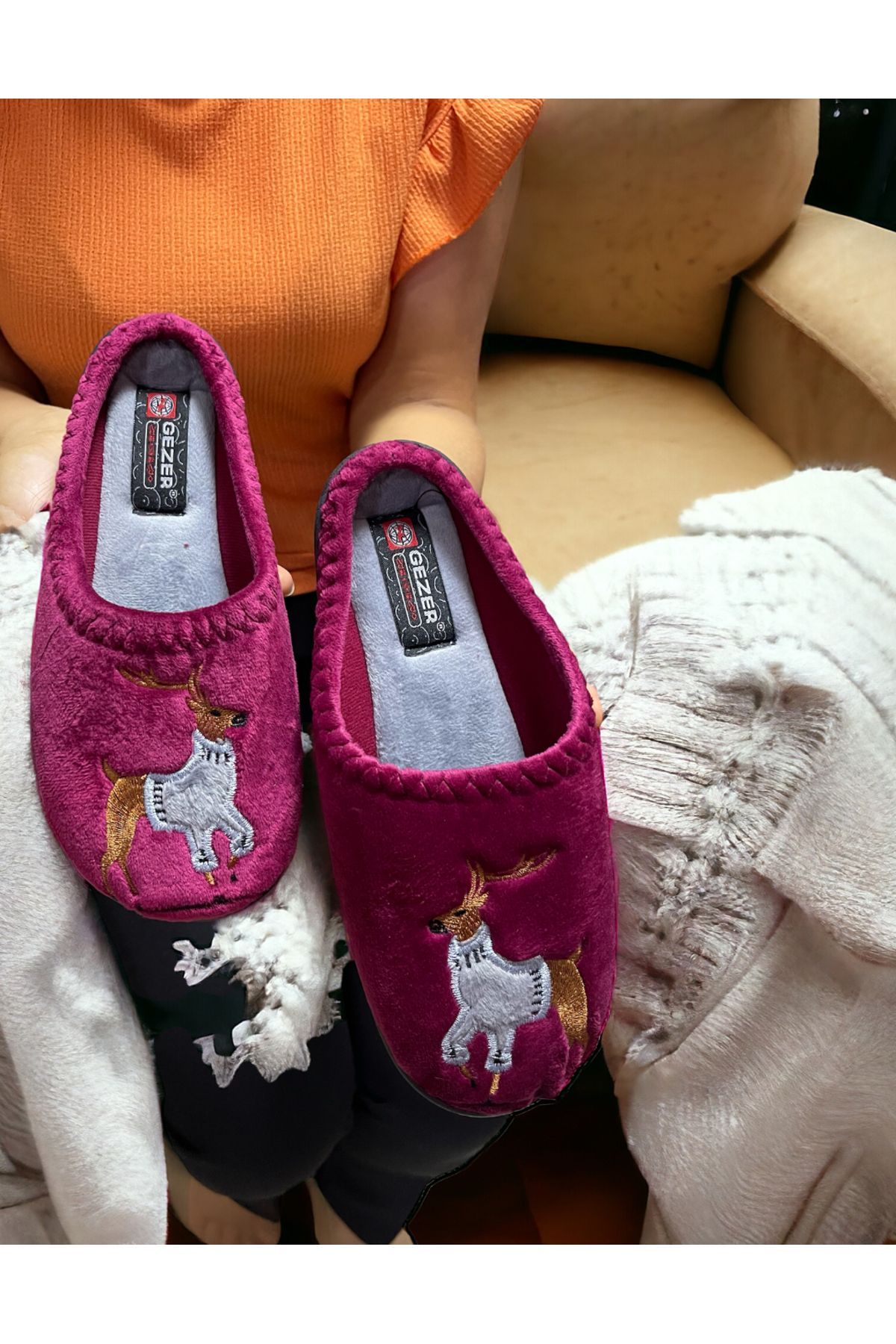 GEZER-Deer Patterned Embroidered Towel - Personality Home Slippers 3