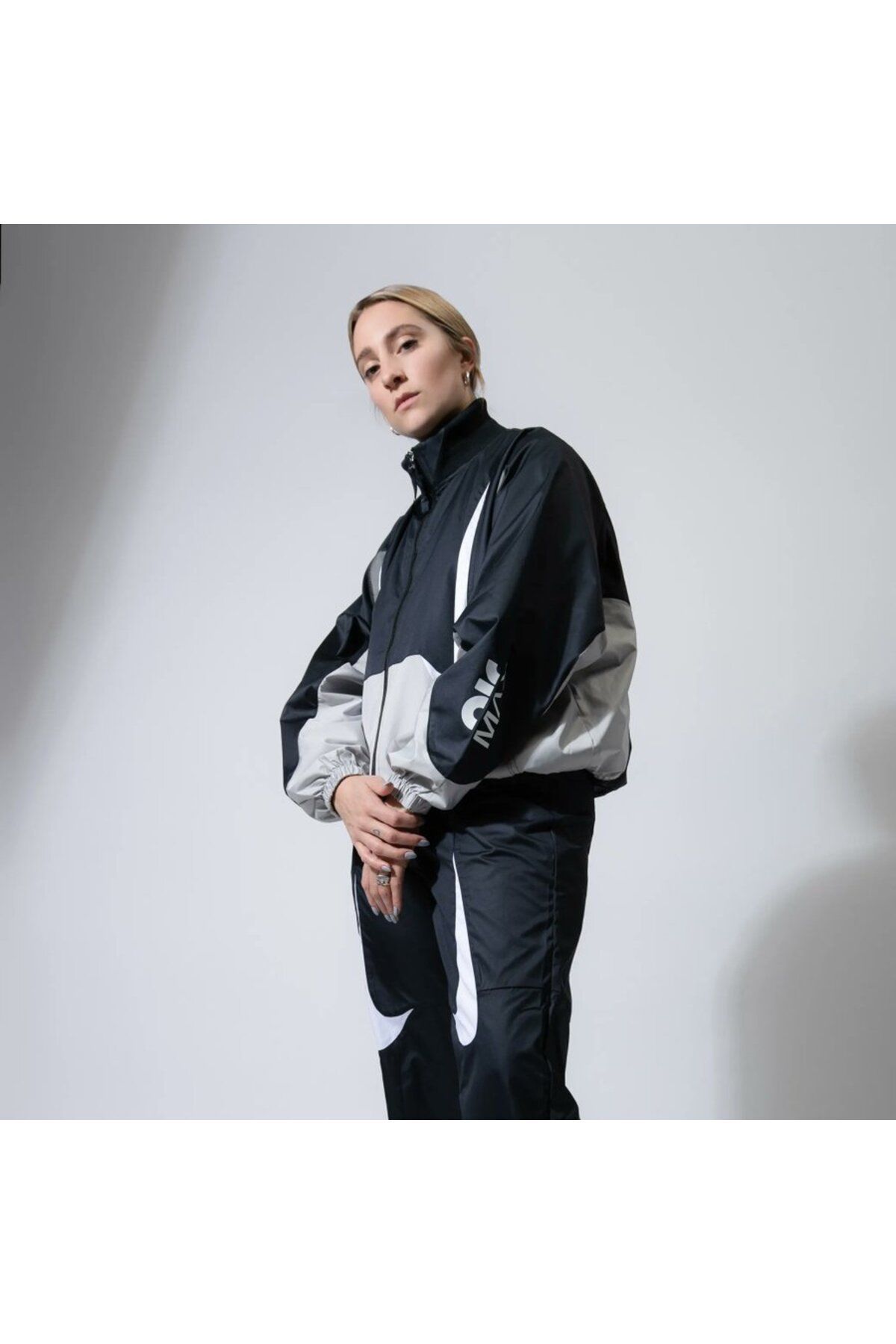 Nike Air Max Day Woven Color Block Ziper Women s Sports Jacket Trendyol