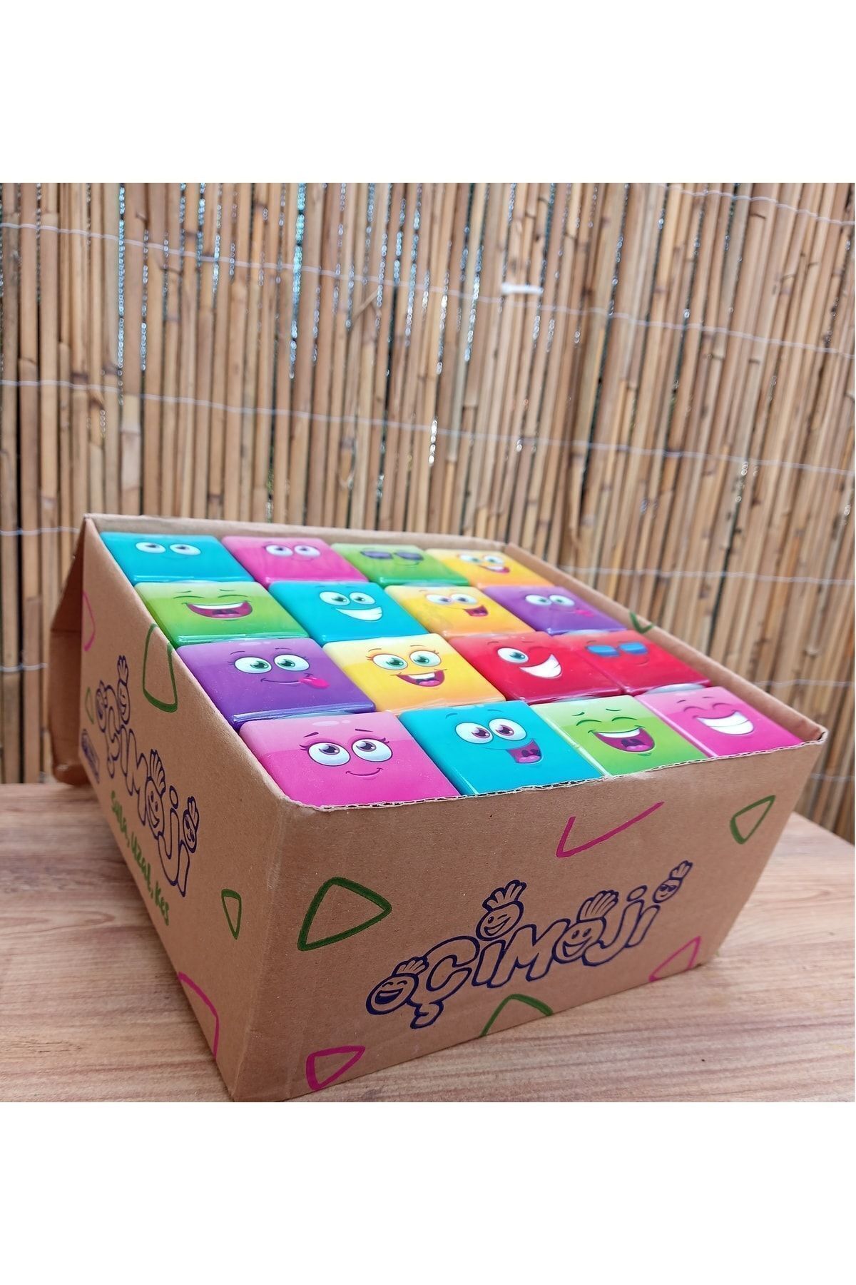 میدیکوب عروسک ایموجی وِرن شاپ مرد علفی ۳۲ تکه برای تولد و مناسبت‌های ویژه