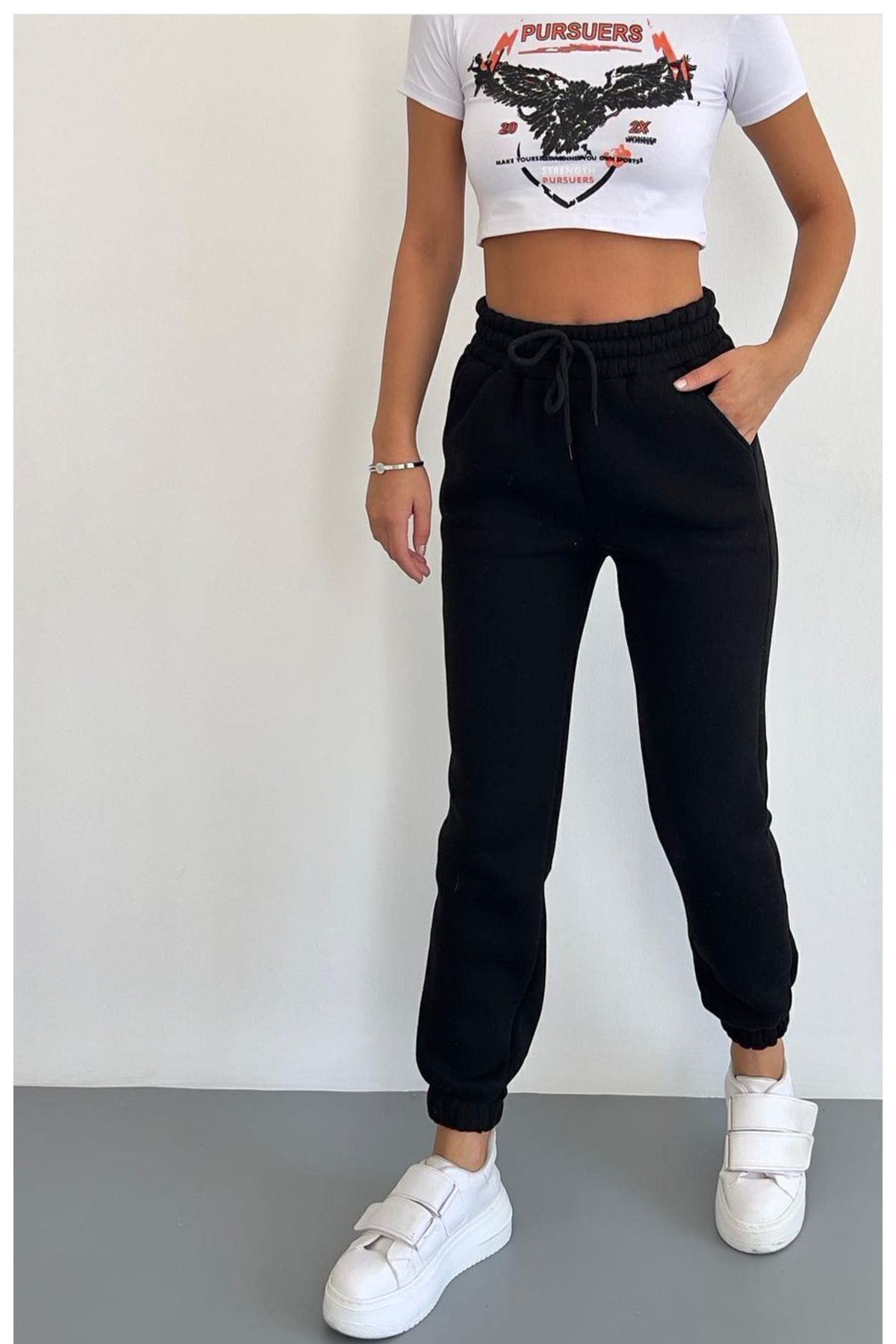 https://cdn.dsmcdn.com/ty1547/product/media/images/ty1547/prod/QC/20240915/01/eddebae4-cbb3-3e28-98c8-7c19362efe09/1_org_zoom.jpg