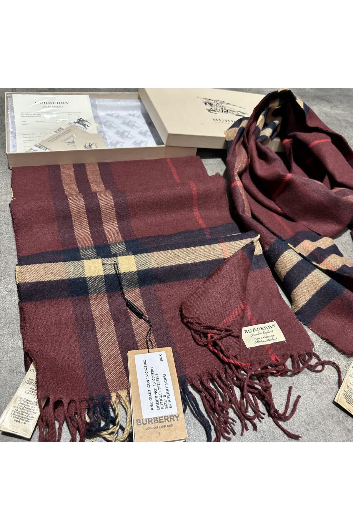 YAKI IR COLLECT ON Burberyy Logo Scarf Set Trendyol