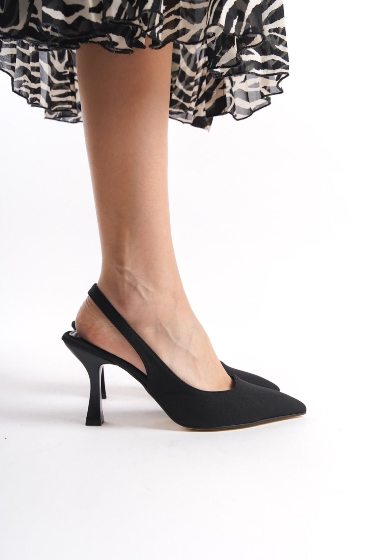 Tunus-Pointed Toe Open Back Heeled Shoes 2