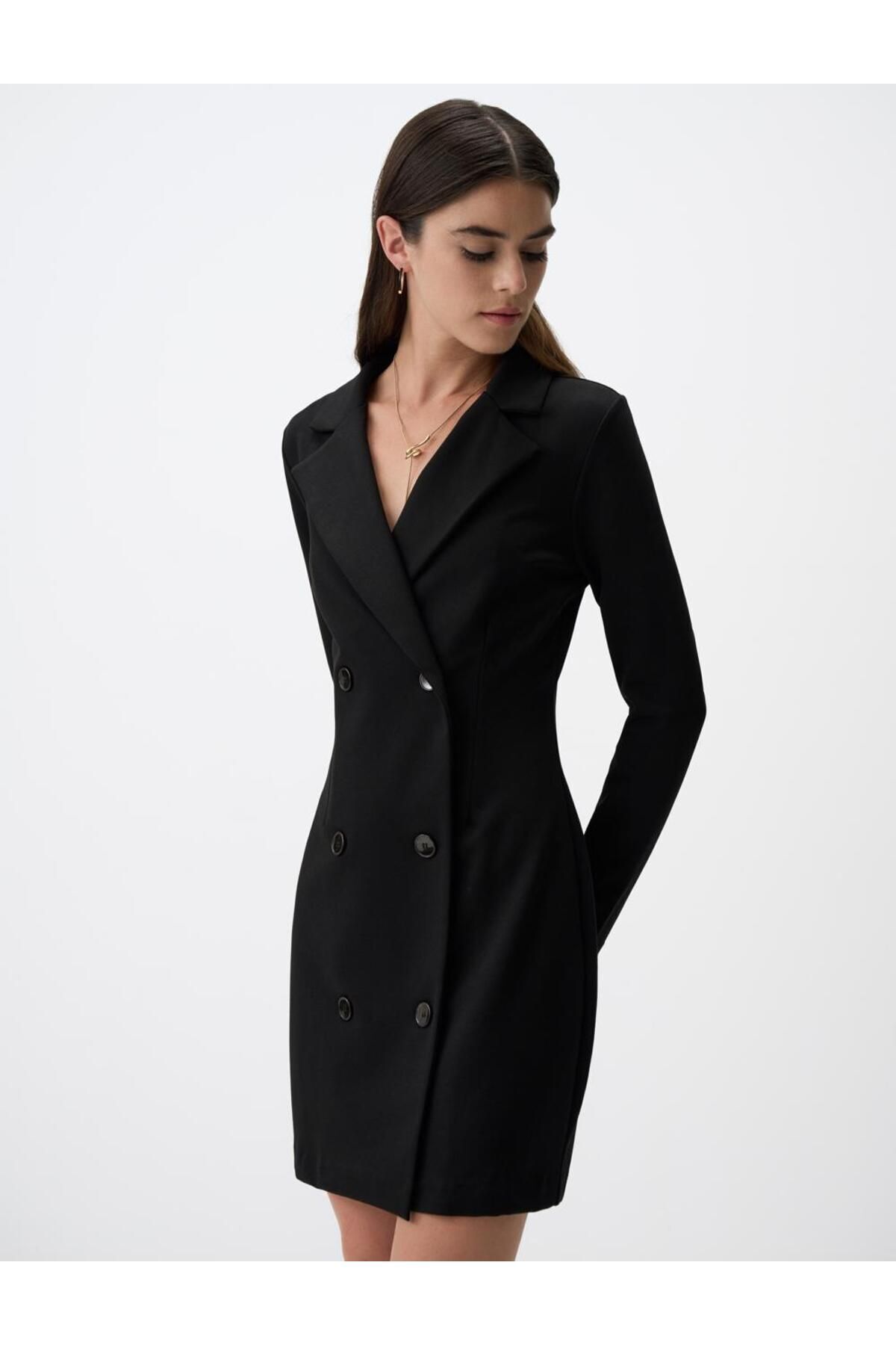 https://cdn.dsmcdn.com/ty1547/product/media/images/ty1549/prod/QC/20240916/11/37f3e812-b627-3c75-a8e2-d7a9ef018b74/1_org_zoom.jpg