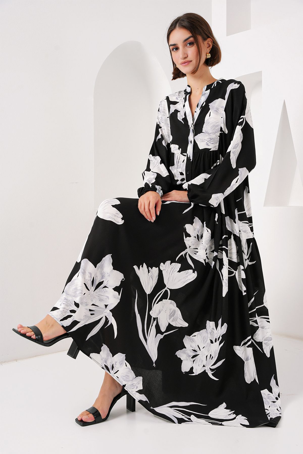 Bigdart-2423 Model Authentic Patterned Black Dress 1
