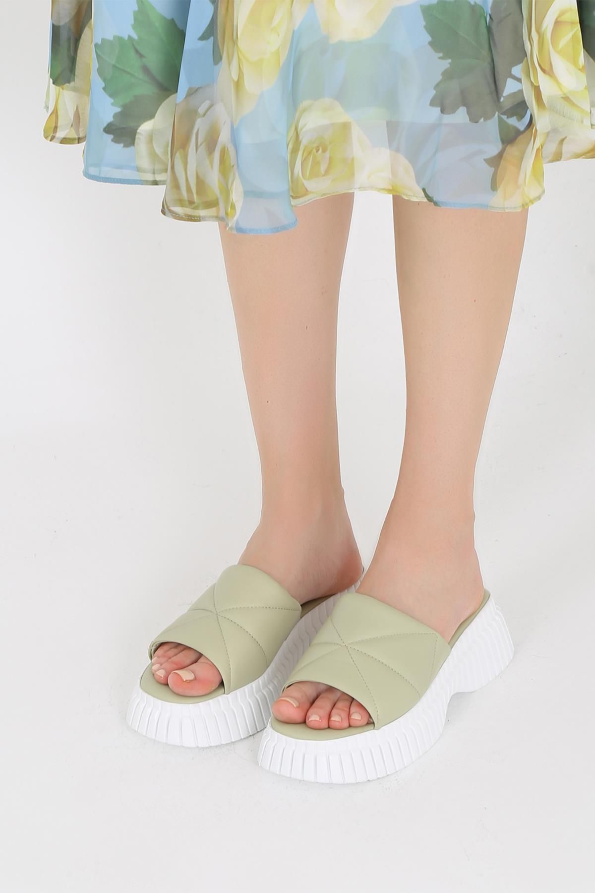 CassidoShoes-Green Diamond Patterned Cassie Women's Slippers - 017-1614 2