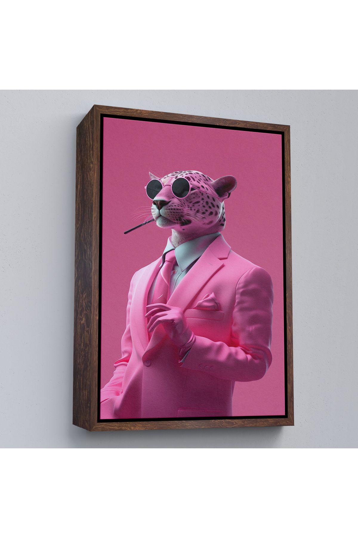Jusoon Çerçeveli Sigara İçen Pembe Leopar Tablo-7859